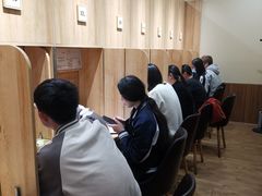 -独食火锅·半米屋台(直营总店)