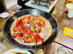 秘制黑胡椒龙虾-聚汇三少·龙虾·中餐厅(莫邪路新天地店)