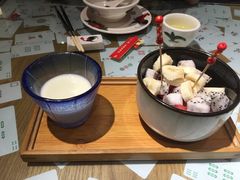 酸奶水果控-粤港湾砂锅粥·宵夜(宝龙店)