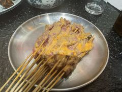 -何妹湿辣牛肉·粤式烧烤砂煲(桂雅路店)