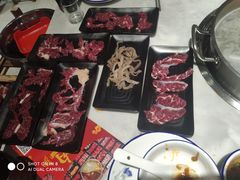 -潮牛宴·鲜牛肉自助火锅烤肉(龙岩新罗万达店)