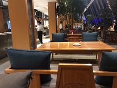-四月吧餐厅(正阳步行街店)
