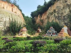 -彩色沙林风景区