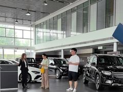 -北京鹏龙星徽AMG性能中心(潘家园店)