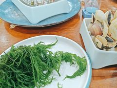 -老何家后安粉·糟粕醋海鲜火锅(三亚湾椰梦长廊店)