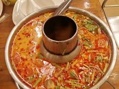 -J Daeng Seafood