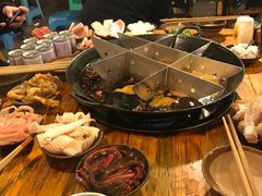 -岗上渣渣老火锅(两路口店)