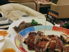 -洪氏嗨捞·广东猪肚鸡·椰子鸡火锅(西咸万象城店)