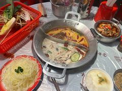 -大芊金重庆串串火锅(南京路店)