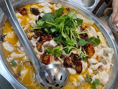 -何哥鲜鱼餐厅(龙湖花园店)