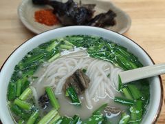 -什家婆乌鸡米线(阳光街店)