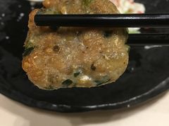 鲮鱼饼-广东胜利宾馆西关粤中餐厅
