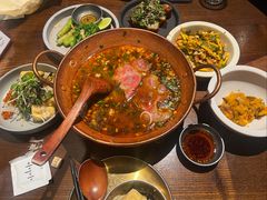 -SHAN山(前滩太古里店)