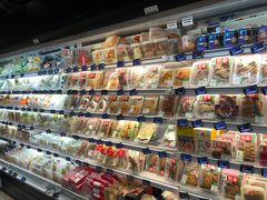 -盒马鲜生(丁香国际店)