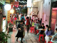 -陈老添美食店(宝华路店)