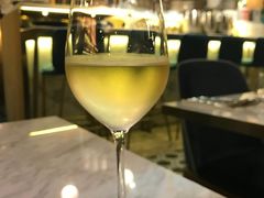 -La Mer Restaurant & Lounge