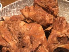 特色大铁锅烀腔骨-95号酱骨·一块豆腐(展春园西路店)