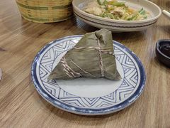 牛肝菌肉粽-云海肴·汽锅鸡·云南菜(广安门天虹店)