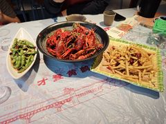 -肥肥虾庄·金牌油焖大虾(杨园滨江时代walk店)
