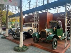 -哟吼艺术餐厅·亲子·生日宴