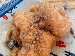 爆皮猪手-螺阿牛柳州螺蛳粉·特色煲仔饭