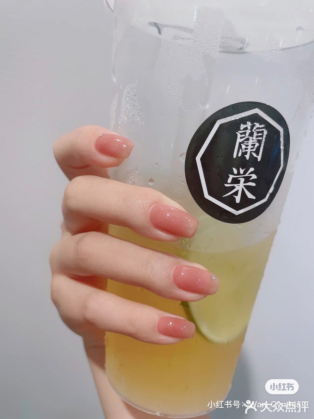 这应该算宜春很特色的饮品店