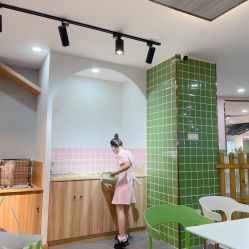-Moni星球萌宠·小马宝莉·灵蛇·高端高阶全萌宠互动体验俱乐部(红豆国际广场店)