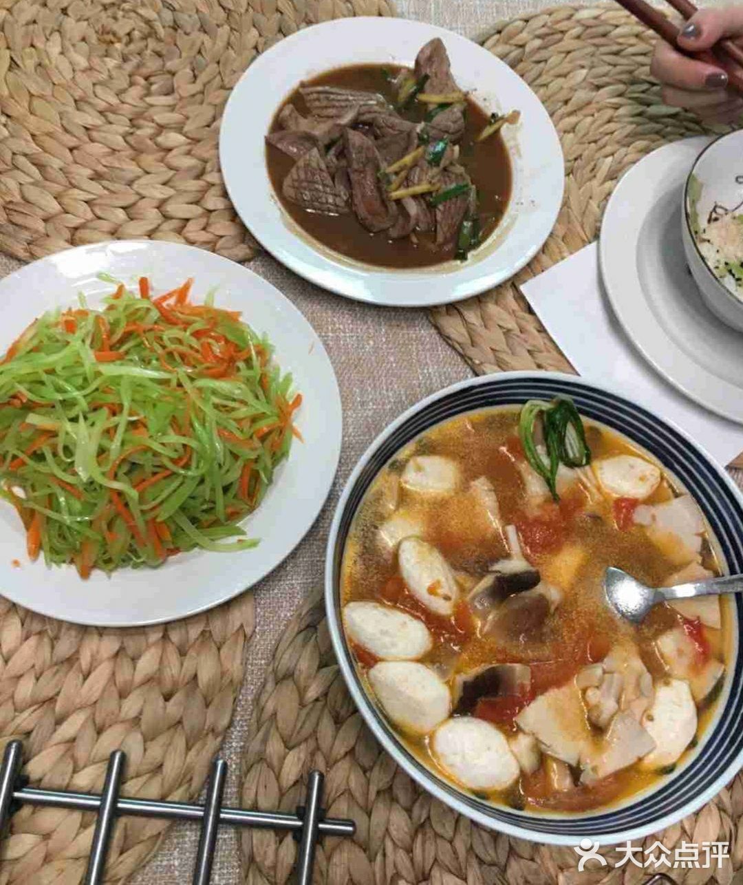 很高兴遇见你，我叫刘海玲！