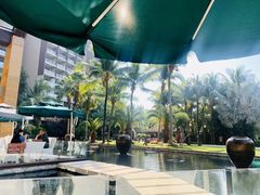 -三亚湾海居铂尔曼度假酒店