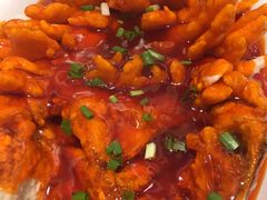 鱼味道微甜，咸味适中吃了辣味重的菜品这时就会觉得味很清口啦。忍不住再夹一块。-堂聚德(三圣宫美食文化街店)