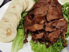 精品香酥鸭-晋阳饭庄(虎坊桥店)