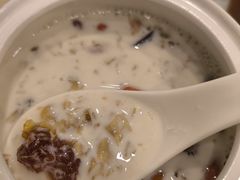 -广信牛奶甜品世家(台东店)