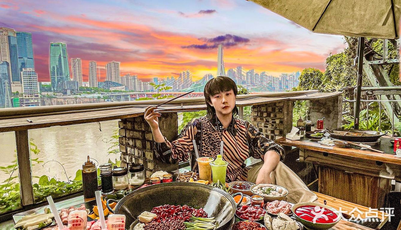 什么浪漫之地?重庆唯1⃣️的高空悬崖火锅‼️绝