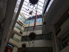 -东方巴黎购物广场