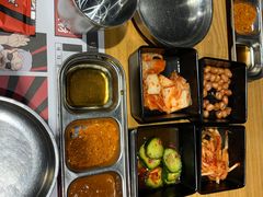 -青瓦炭韩潮烤肉(花园道店)