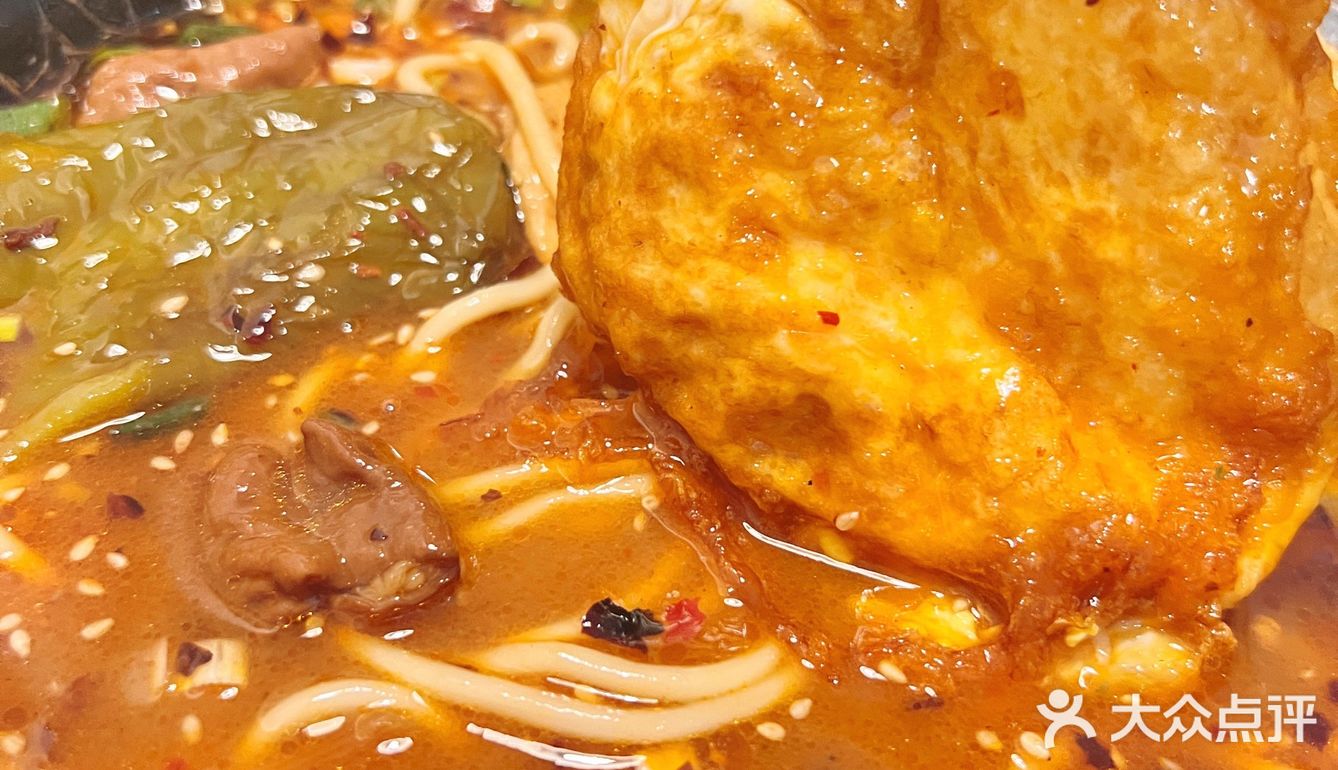 济南小纬北路美食街！永和面馆肥肠面绝绝子！
