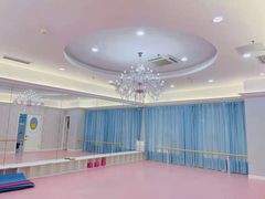 -Isee灰姑娘(龙湖狮山天街店)