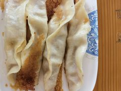 网红牛肉锅贴-张小文胡辣汤(龙柏新村店)