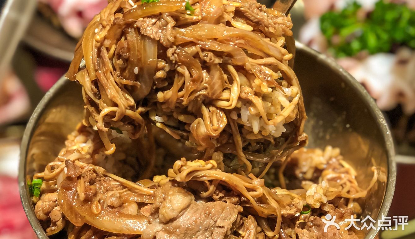 火遍全国的烤肉，终于吃到了…