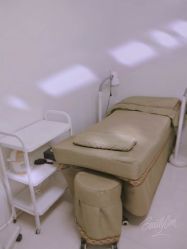 -荟草堂痘肌修护中心