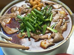 -铁锅哥米线