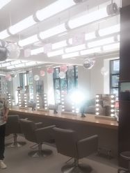 -Z.X HAIR SALON张新美业