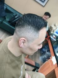 -纯剪男士理发馆·烫染专业店