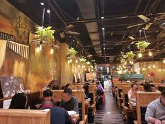 大堂-小俩口烧烤东北菜(双井店)