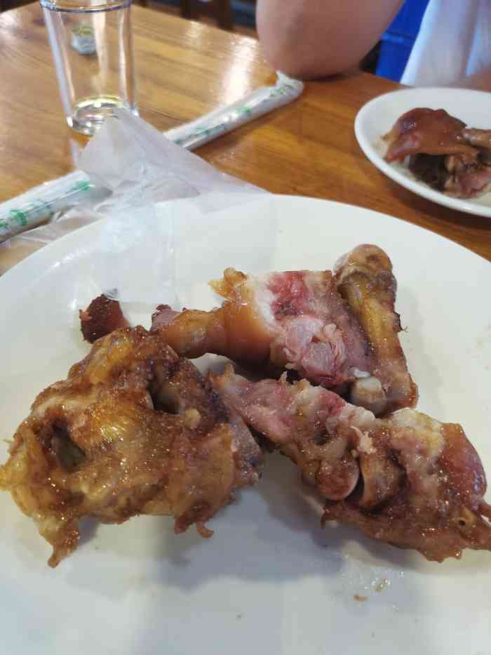 窑村猪蹄坊(纺渭路店)-"灞桥人,吃了十好几年了…价格现在是越来.