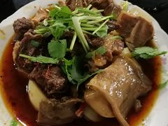 红烧牛肉-梯坎豆花