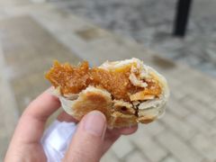 蛋黄肉松月饼-长发西饼(临顿路店)