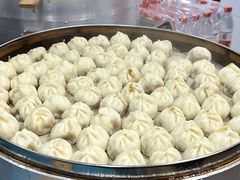 爆汁肉包-红帽叔叔包子