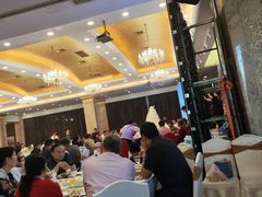 -山明水秀大饭店