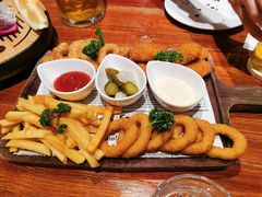 小吃拼盘-1886德国汽车餐厅(外滩十六铺码头店)